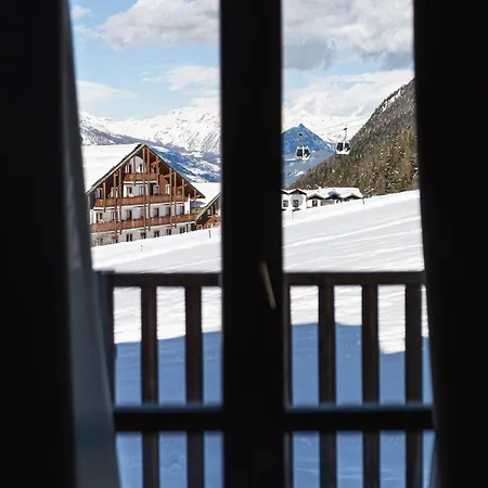 Des Alpes Отель 3*