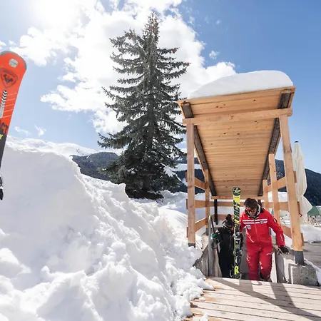 Des Alpes Отель