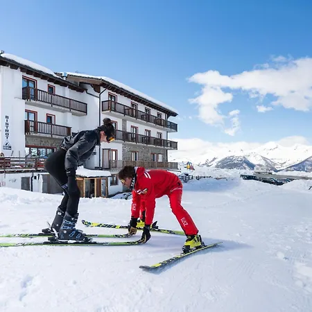 Отель Des Alpes 3*