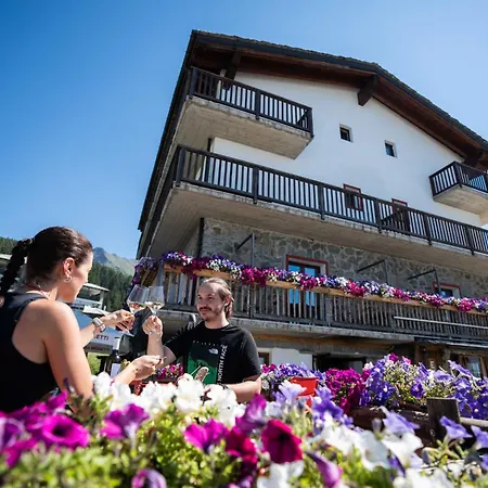 Des Alpes 3* Gressan